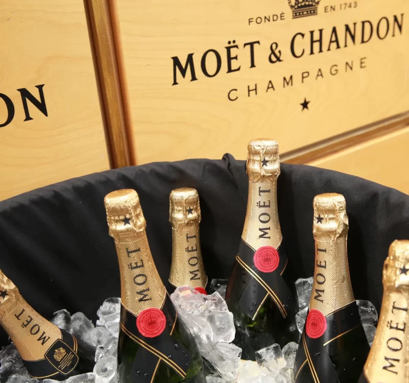 Moet